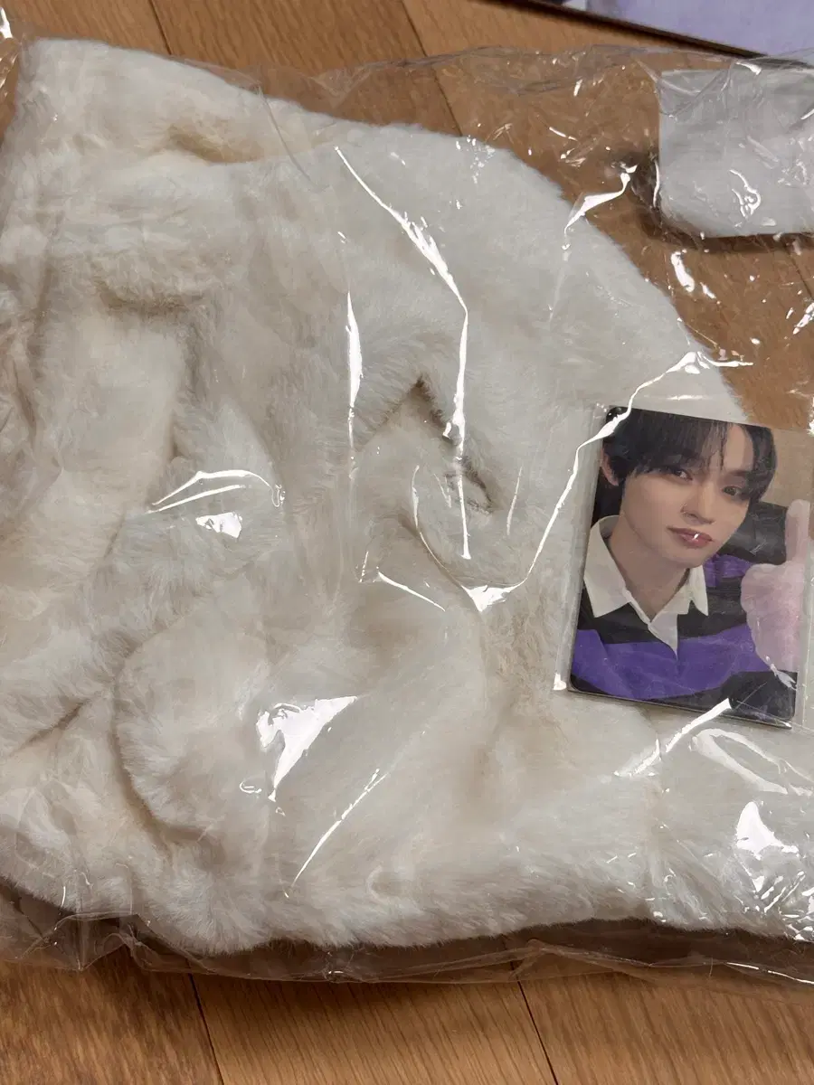 thumbnail-0
